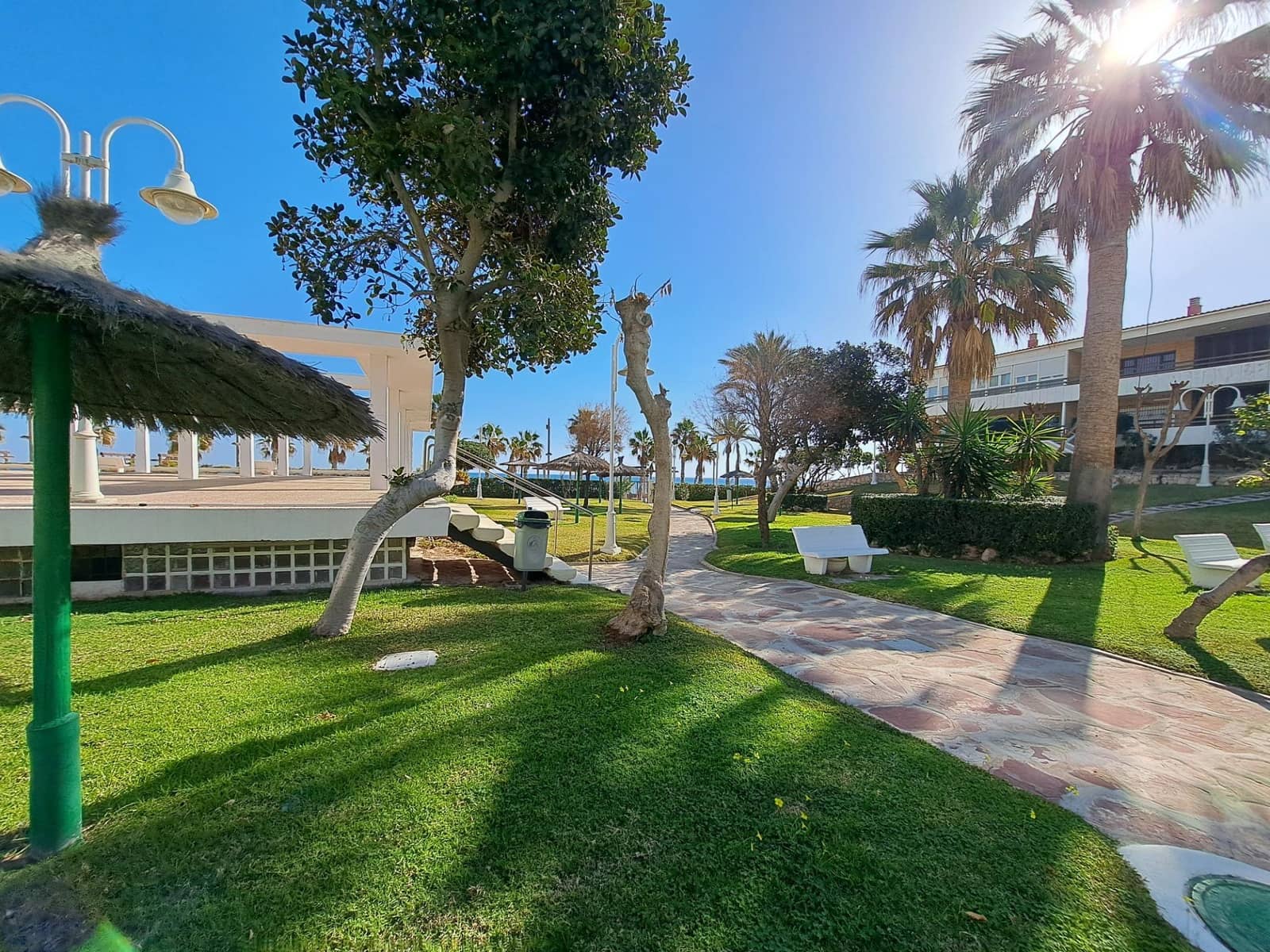 3 slaapkamer Appartement te huur in Playa de San Juan met zwembad garage - € 1.800 (Ref: 8083195)