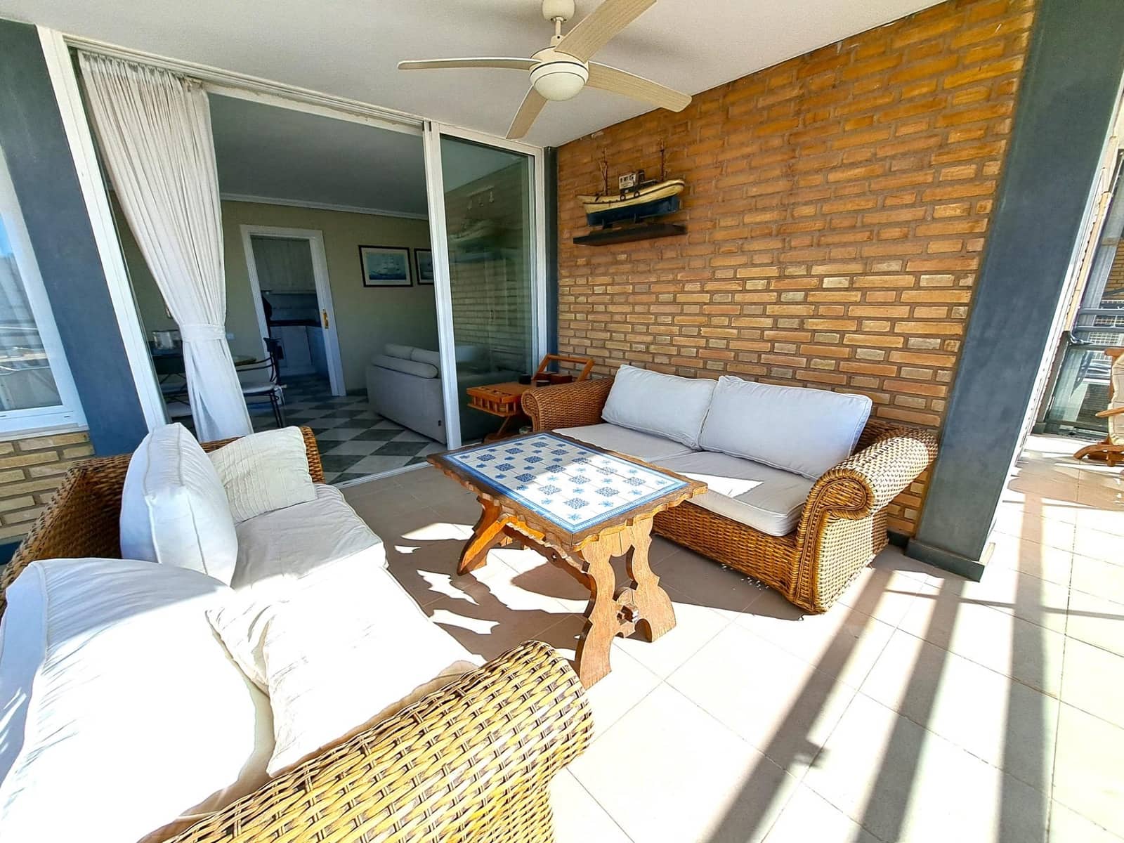 3 slaapkamer Appartement te huur in Playa de San Juan met zwembad garage - € 1.800 (Ref: 8083195)