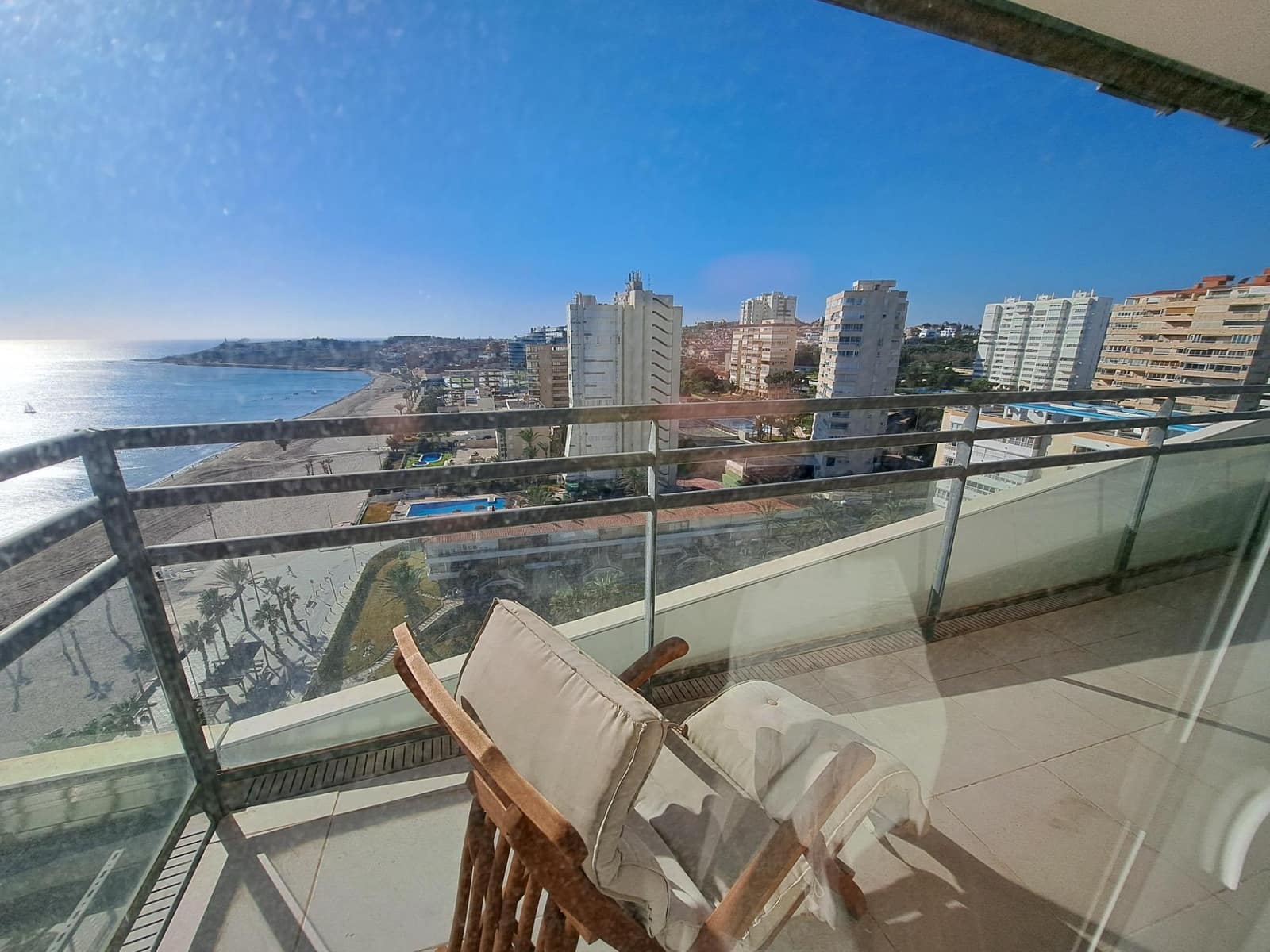 3 slaapkamer Appartement te huur in Playa de San Juan met zwembad garage - € 1.800 (Ref: 8083195)