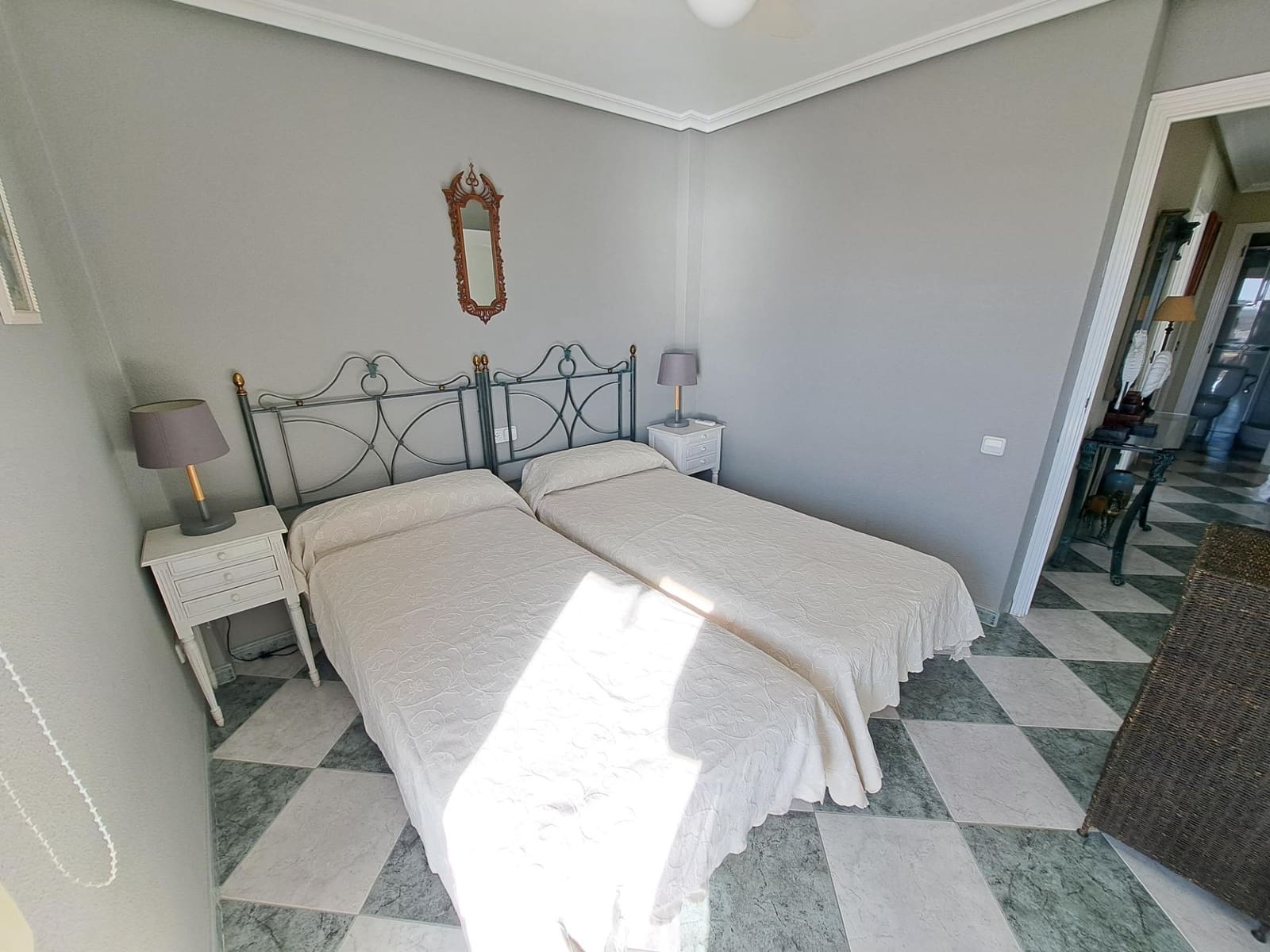 3 slaapkamer Appartement te huur in Playa de San Juan met zwembad garage - € 1.800 (Ref: 8083195)