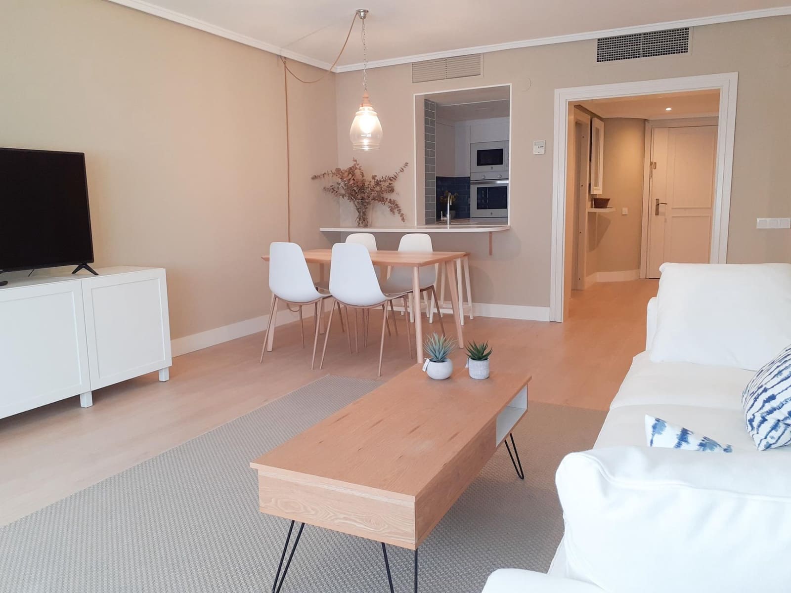 1 bedroom Flat for rent in Alicante / Alacant city - € 1,199 (Ref: 8119963)