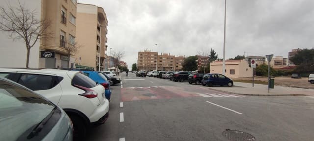 Tontti myytävänä paikassa Torrellano, Elche / Elx - 205 000 € (Ref: 8298402)