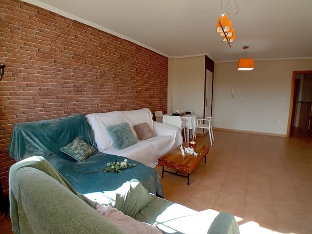 2 soverom Leilighet til salgs i Ubeda, Pinoso med svømmebasseng garasje - € 95 000 (Ref: 8305408)