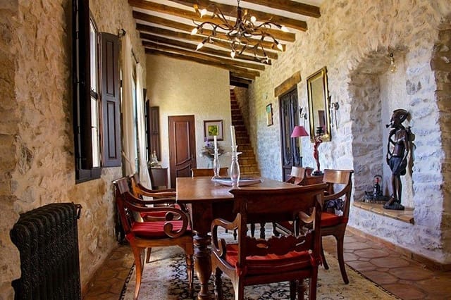 Chalet de 5 habitaciones en Relleu en venta con piscina garaje - 1.650.000 € (Ref: 8339830)
