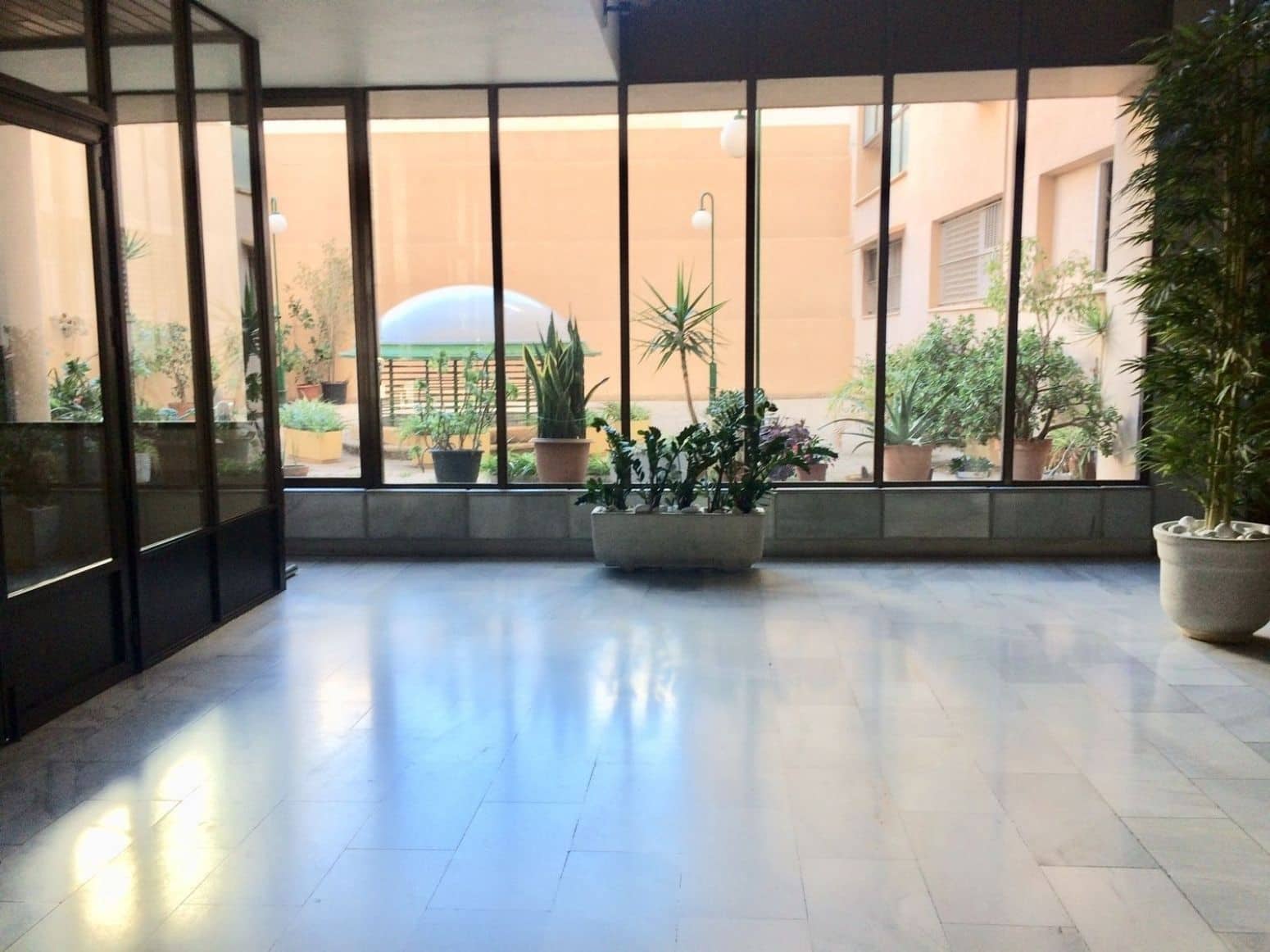 Bureau de 1 chambre à louer à Elche / Elx - 350 € (Ref: 8371149)