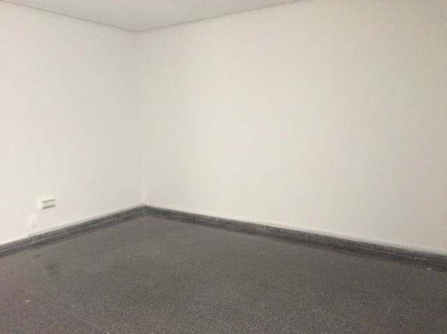 Bureau de 1 chambre à louer à Elche / Elx - 350 € (Ref: 8371149)
