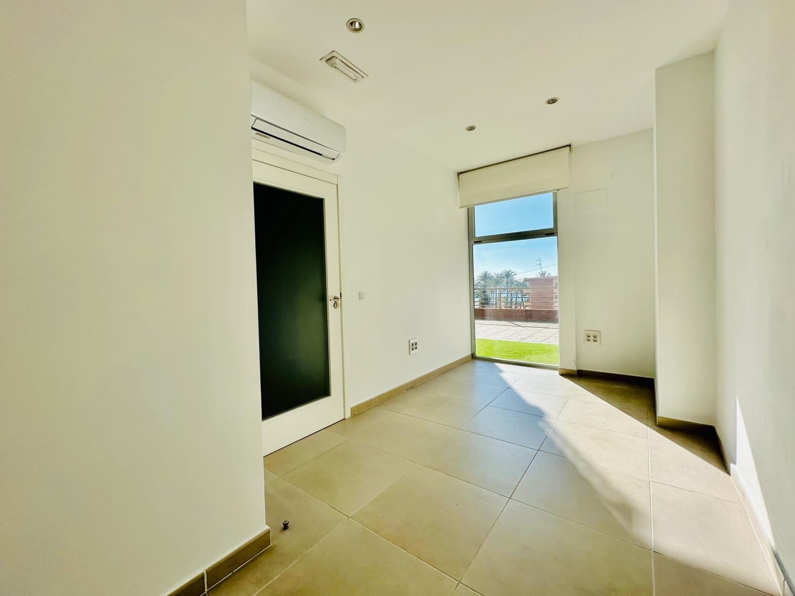 Kantoor te huur in Benidorm - € 550 (Ref: 8371150)