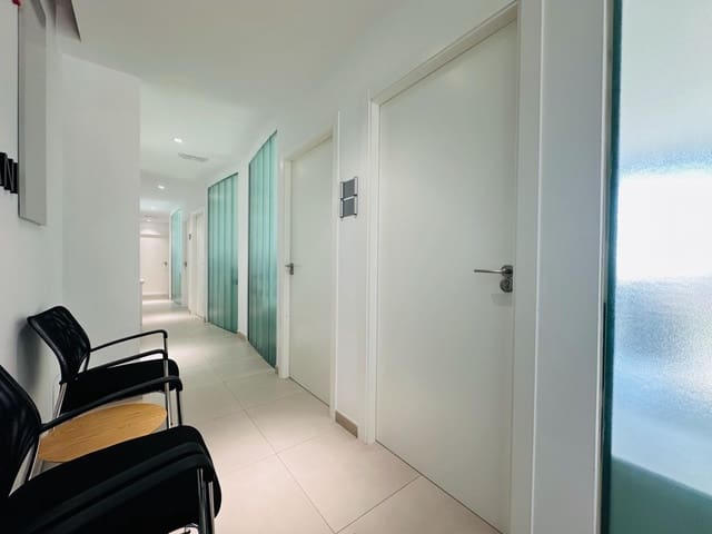 Kantoor te huur in Benidorm - € 550 (Ref: 8371150)