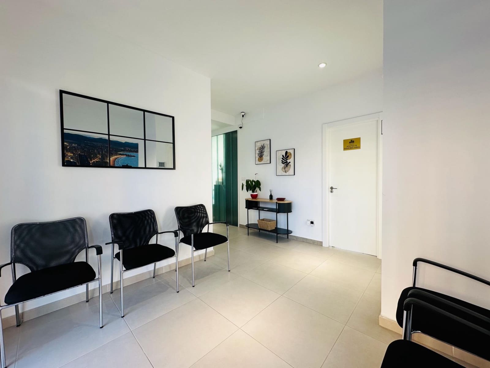 Kantoor te huur in Benidorm - € 550 (Ref: 8371150)