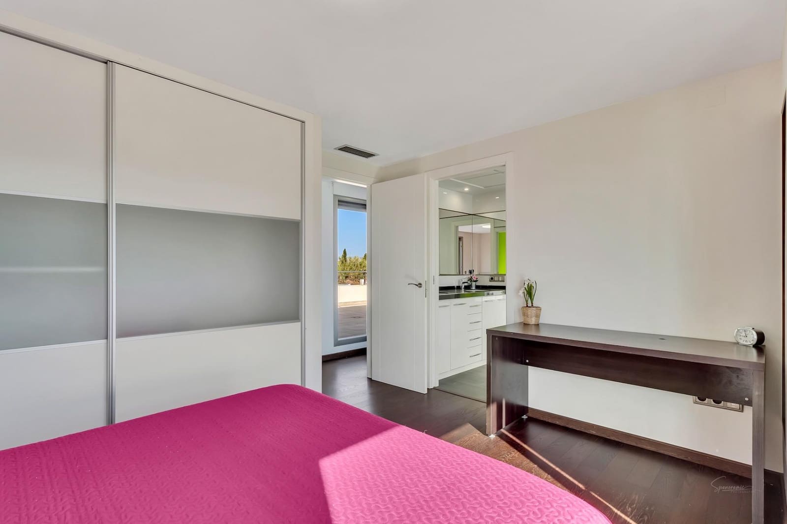 5 slaapkamer Villa te koop in Oliva met zwembad - € 899.000 (Ref: 8394881)