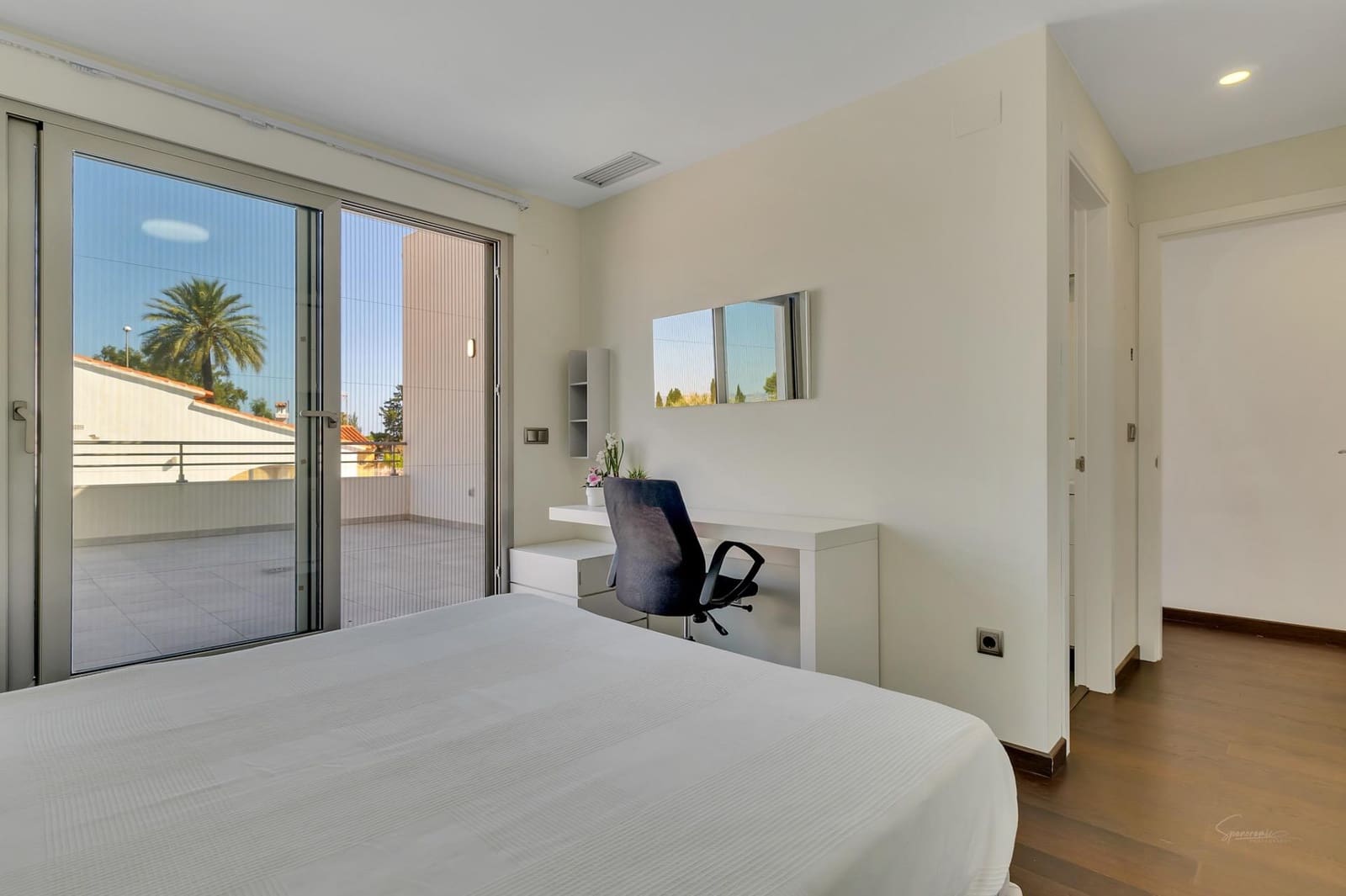 5 slaapkamer Villa te koop in Oliva met zwembad - € 899.000 (Ref: 8394881)