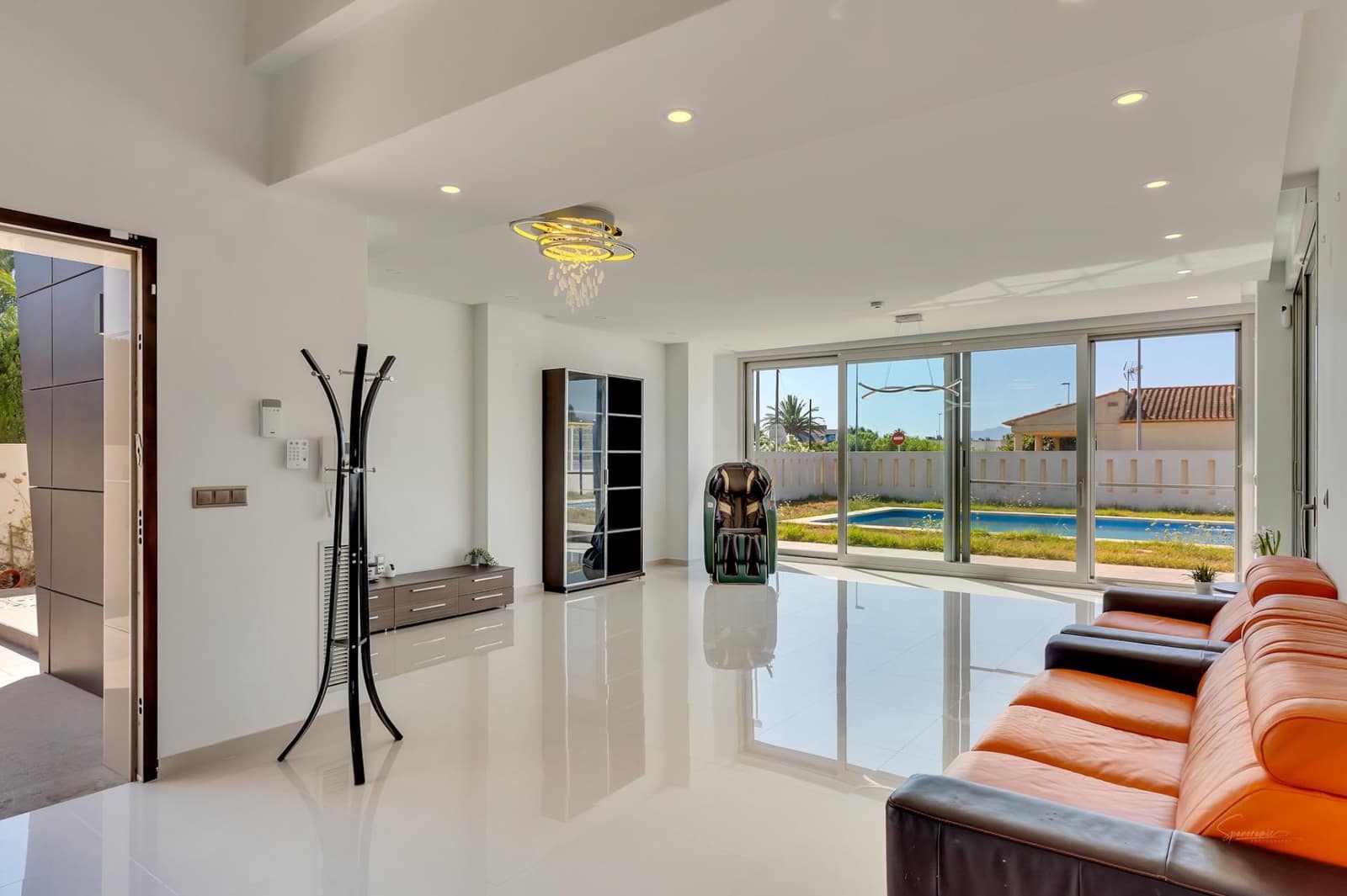 5 slaapkamer Villa te koop in Oliva met zwembad - € 899.000 (Ref: 8394881)