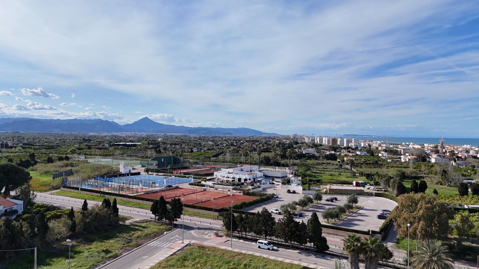 5 slaapkamer Villa te koop in Oliva met zwembad - € 899.000 (Ref: 8394881)