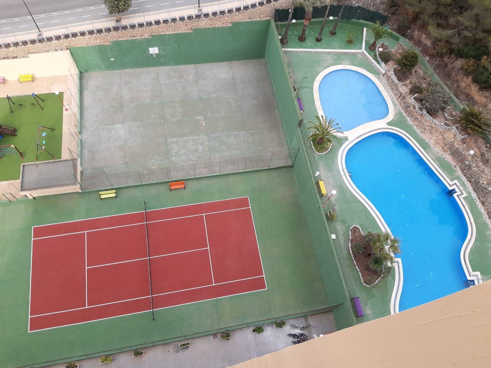 Apartamento de 2 habitaciones en Benidorm en venta con piscina - 179.000 € (Ref: 8407138)