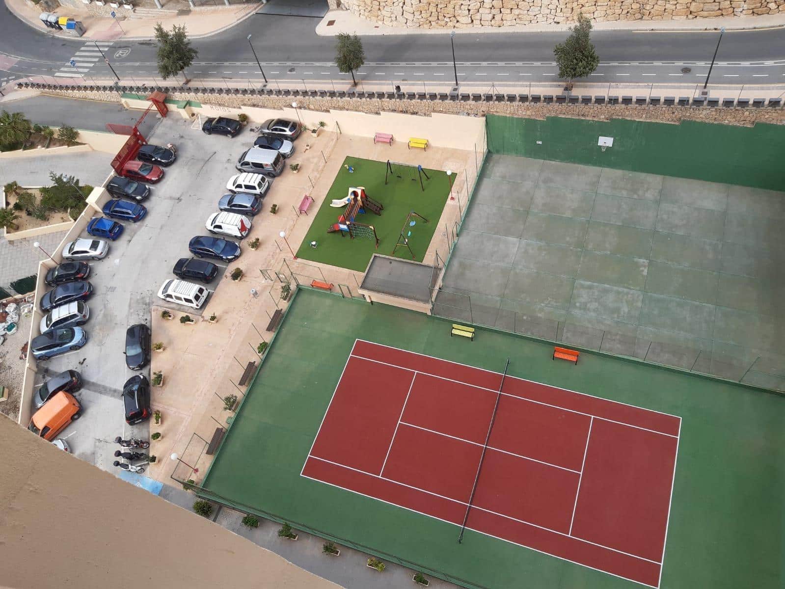 Apartamento de 2 habitaciones en Benidorm en venta con piscina - 179.000 € (Ref: 8407138)