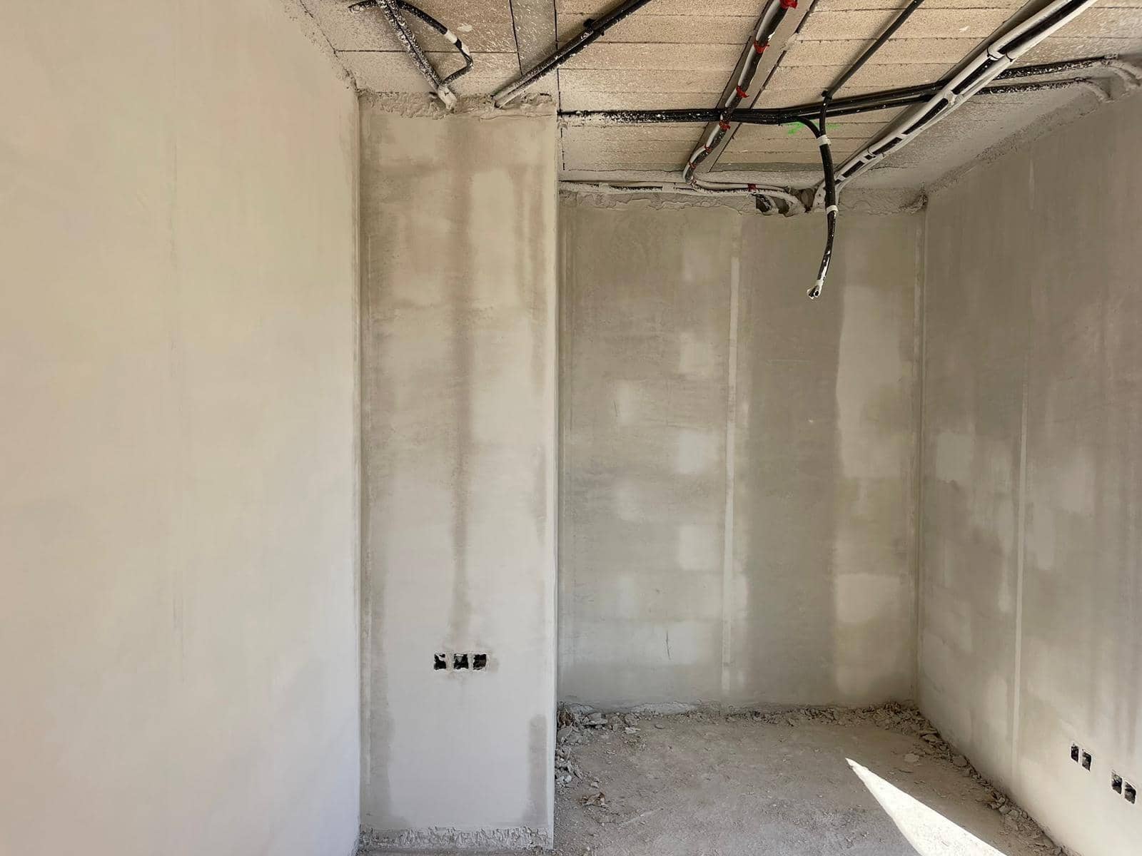 Villa for sale in Alfaz del Pi / L'Alfas del Pi with garage - € 93,000 (Ref: 8421286)