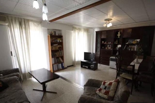 Piso de 3 habitaciones en Elche / Elx en venta - 119.000 € (Ref: 8421286)