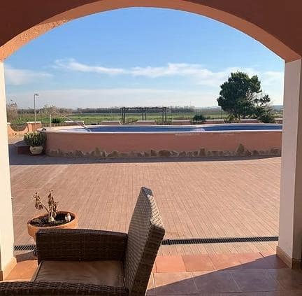 Chalet de 4 habitaciones en Dolores en venta con piscina garaje - 460.000 € (Ref: 8421289)