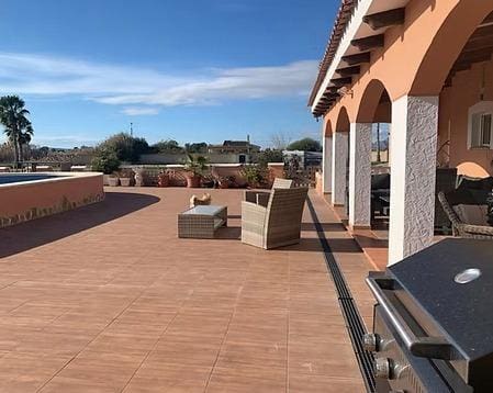 Chalet de 4 habitaciones en Dolores en venta con piscina garaje - 460.000 € (Ref: 8421289)