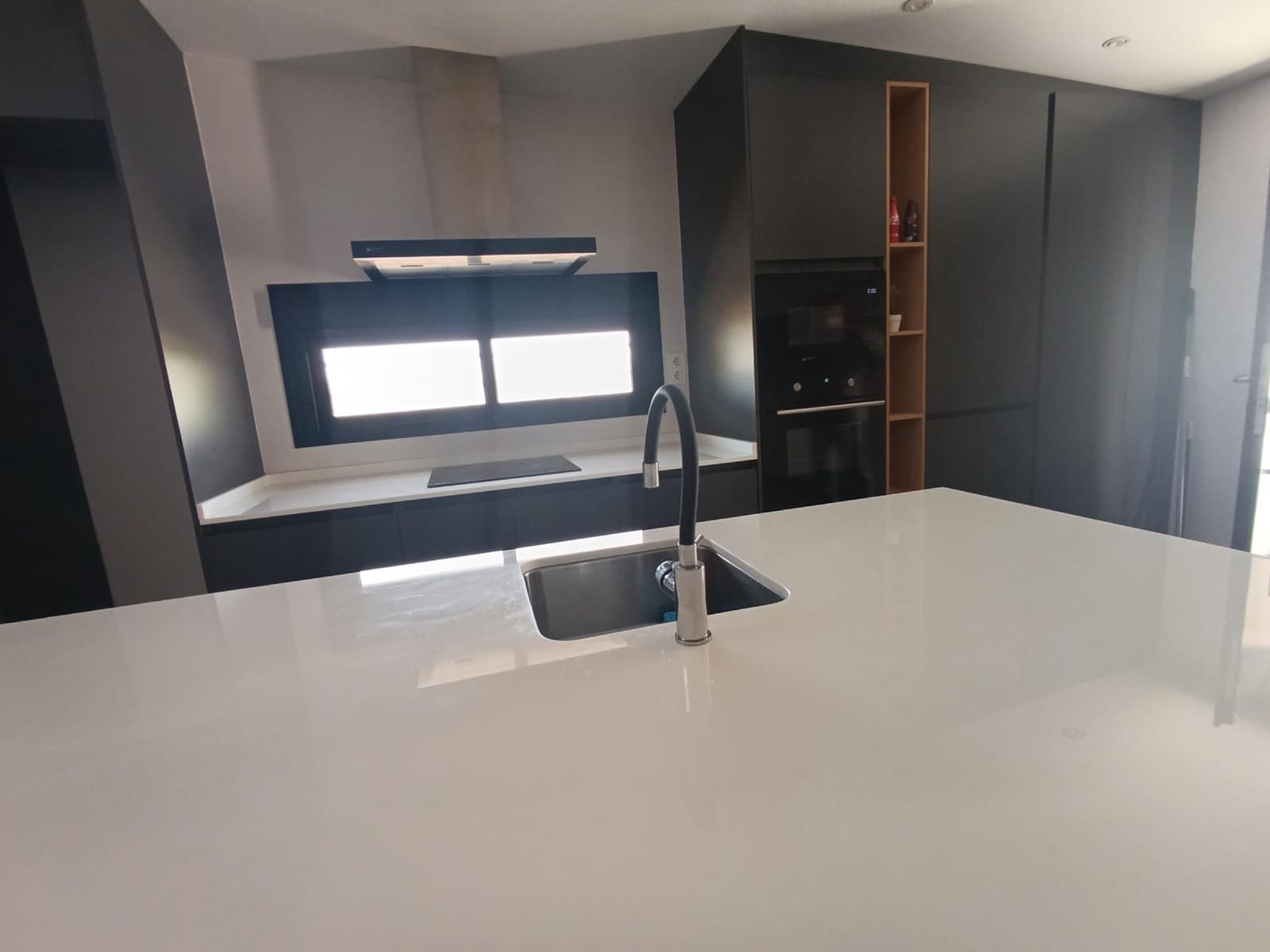 7 Zimmer Villa zu verkaufen in Las Bayas mit Pool Garage - 449.000 € (Ref: 8423298)