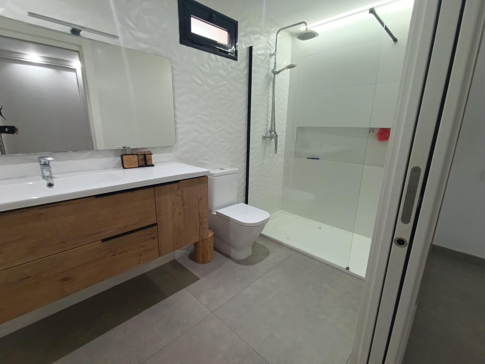 7 Zimmer Villa zu verkaufen in Las Bayas mit Pool Garage - 449.000 € (Ref: 8423298)