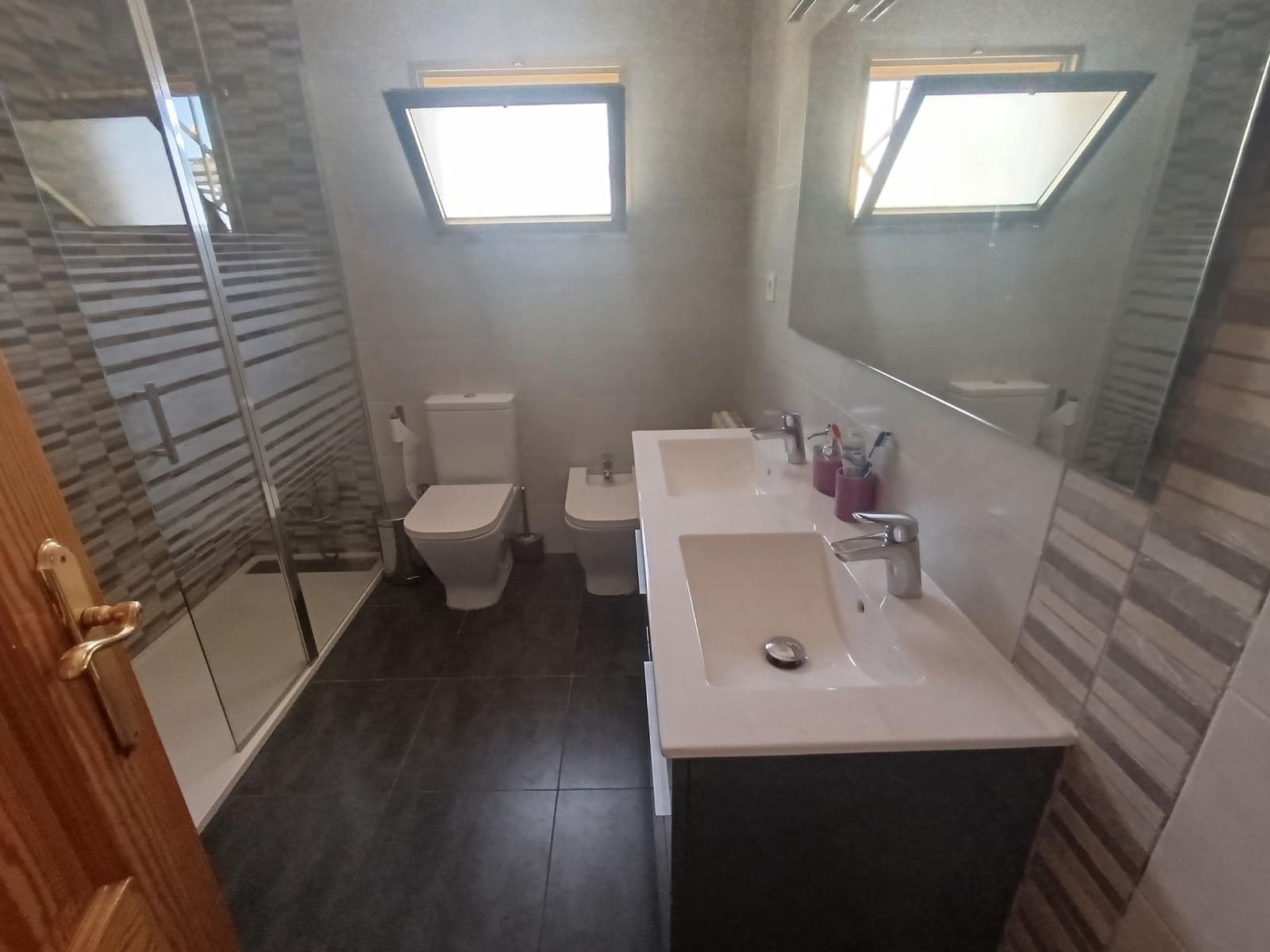 7 Zimmer Villa zu verkaufen in Las Bayas mit Pool Garage - 449.000 € (Ref: 8423298)