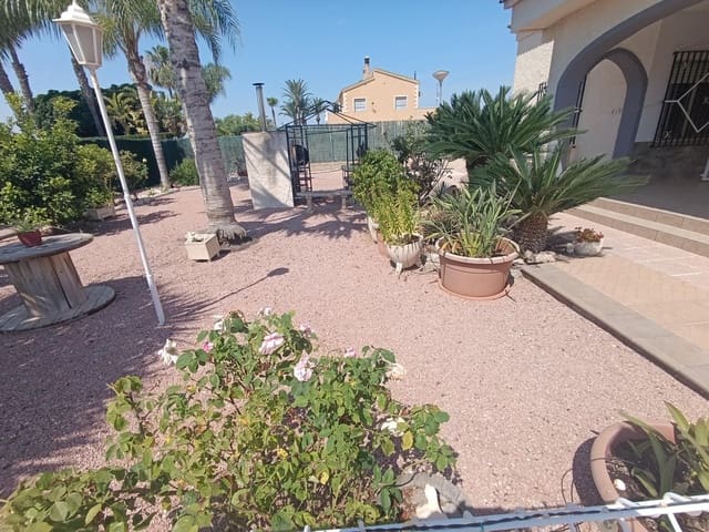 7 soveværelse Villa til salg i Las Bayas, Elche / Elx med swimmingpool garage - € 449.000 (Ref: 8423298)