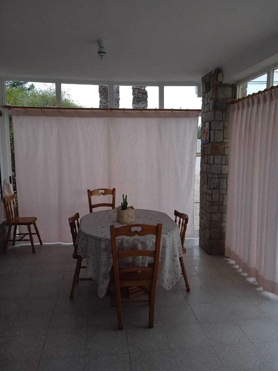 5 bedroom Villa for sale in Perleta with garage - € 399,000 (Ref: 8423301)