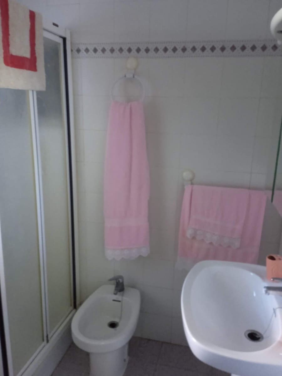 5 bedroom Villa for sale in Perleta with garage - € 399,000 (Ref: 8423301)