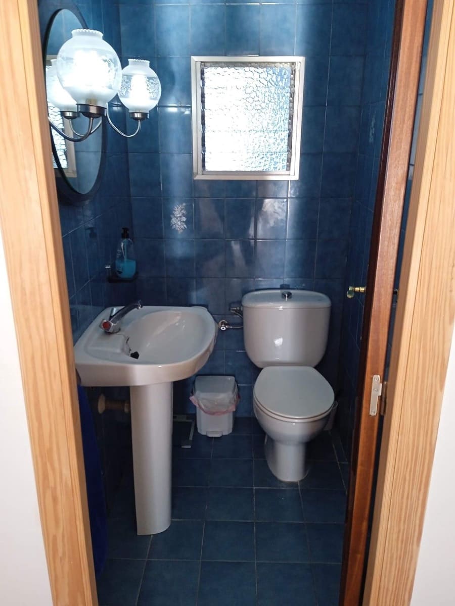 5 bedroom Villa for sale in Perleta with garage - € 399,000 (Ref: 8423301)