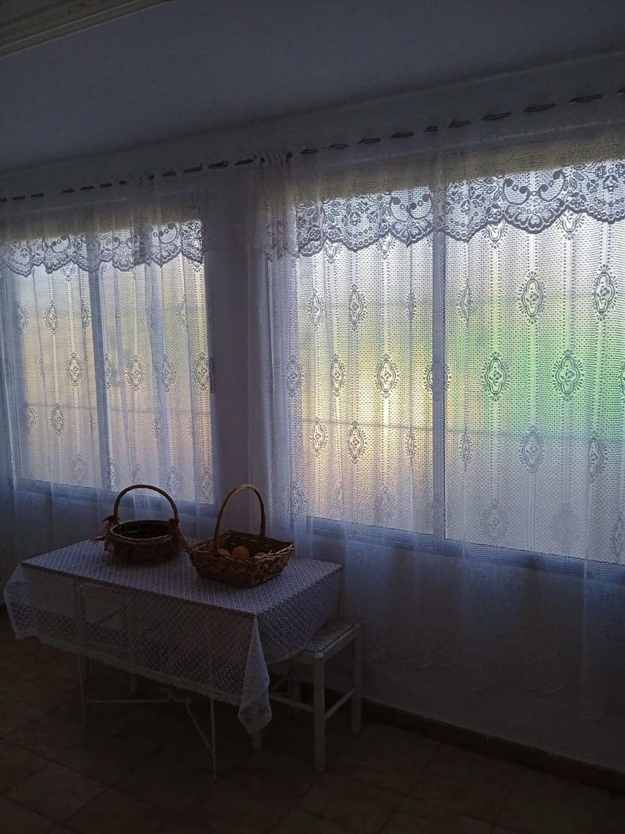 5 bedroom Villa for sale in Perleta with garage - € 399,000 (Ref: 8423301)