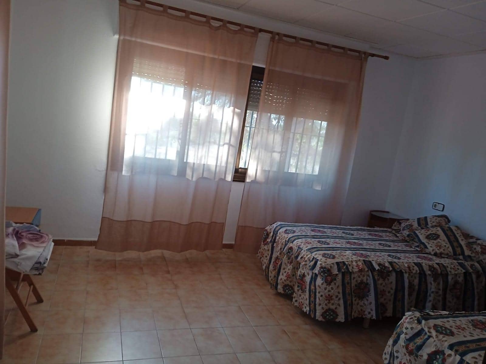 5 bedroom Villa for sale in Perleta with garage - € 399,000 (Ref: 8423301)