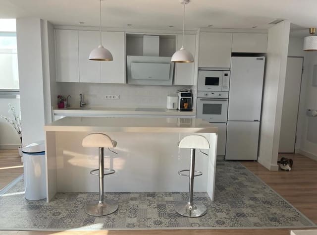 3 sypialnia Penthouse na sprzedaż w Elche / Elx z basenem garażem - 398 500 € (Ref: 8423302)