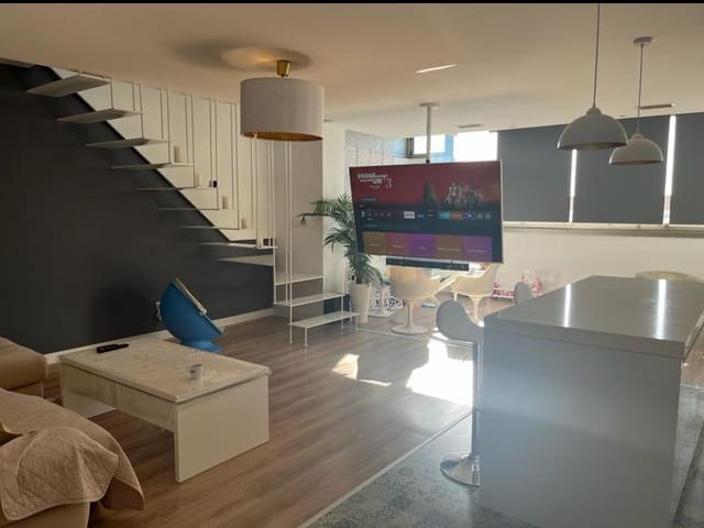 3 sypialnia Penthouse na sprzedaż w Elche / Elx z basenem garażem - 398 500 € (Ref: 8423302)