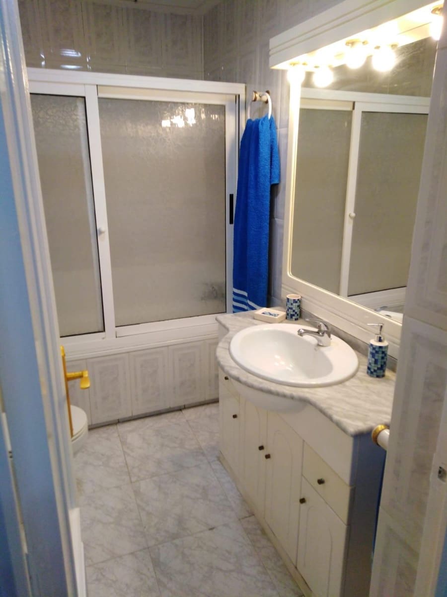 3 bedroom Apartment for sale in Elche / Elx with garage - € 263,000 (Ref: 8423306)