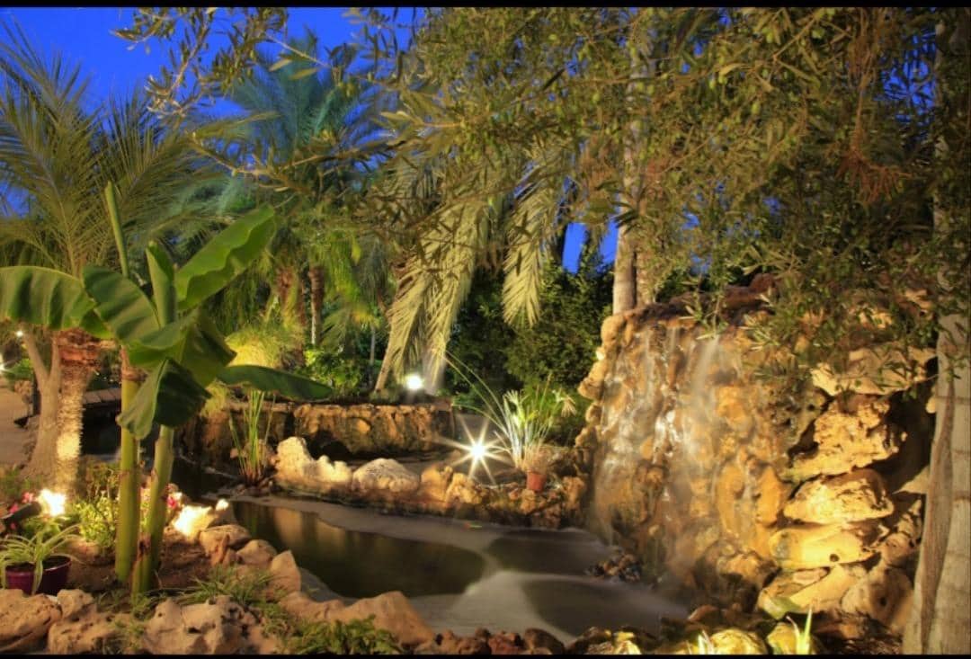 7 bedroom Villa for sale in Las Bayas with garage - € 735,000 (Ref: 8423308)