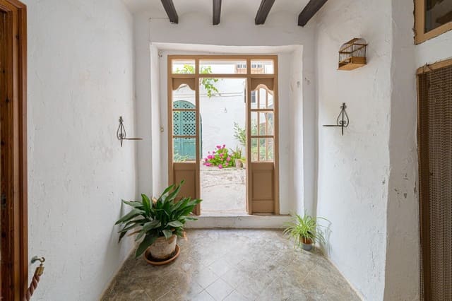 9 bedroom Hotel for sale in Benissa with garage - € 715,000 (Ref: 8426243)