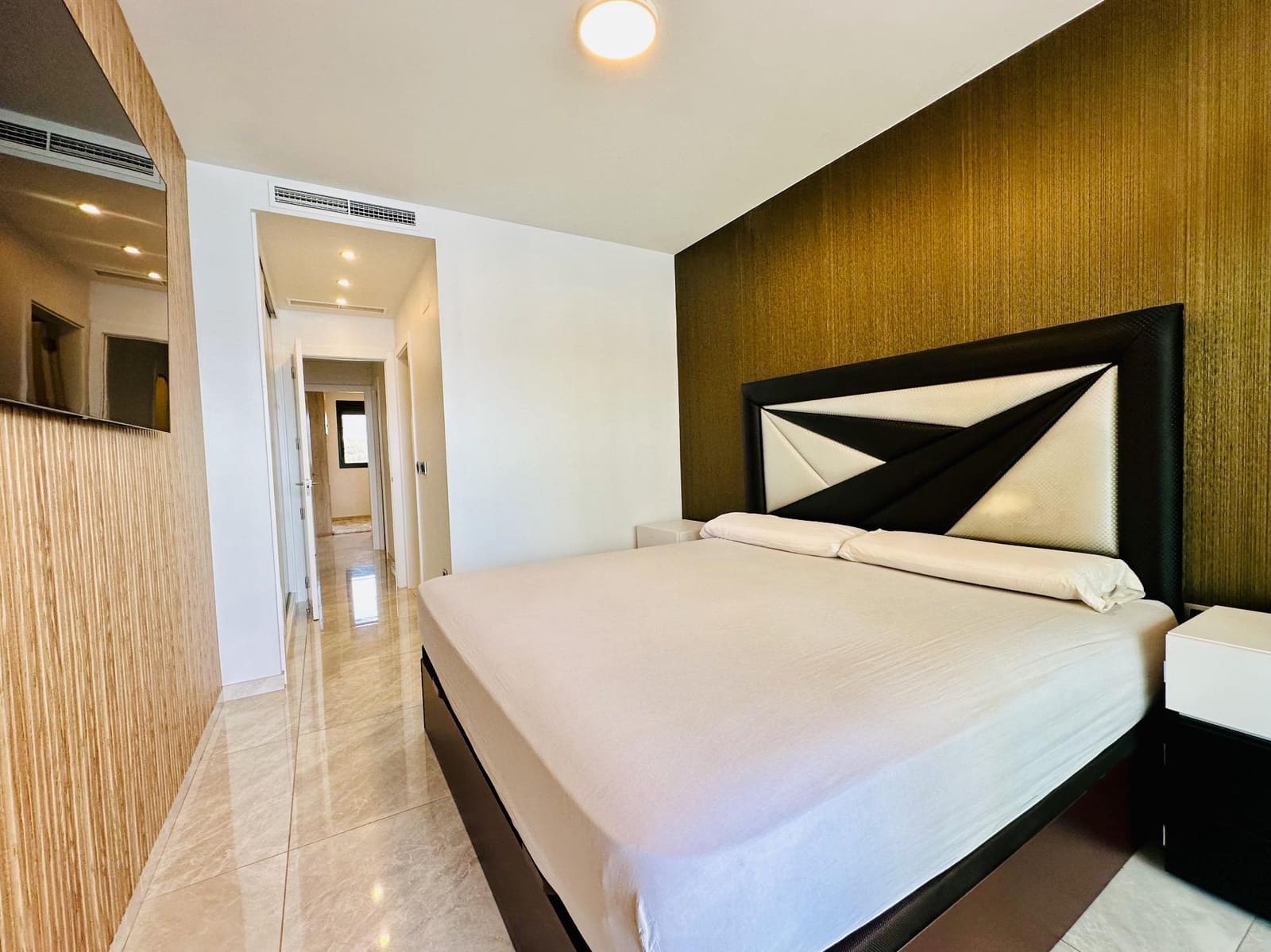 2 sypialnia Apartament do wynajęcia w Benidorm z basenem - 2 350 € (Ref: 8430438)