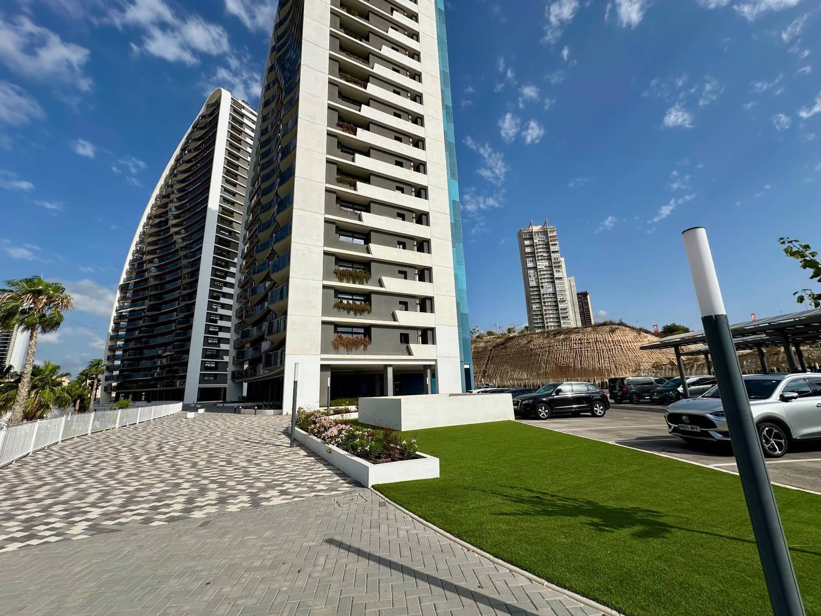 2 sypialnia Apartament do wynajęcia w Benidorm z basenem - 2 350 € (Ref: 8430438)