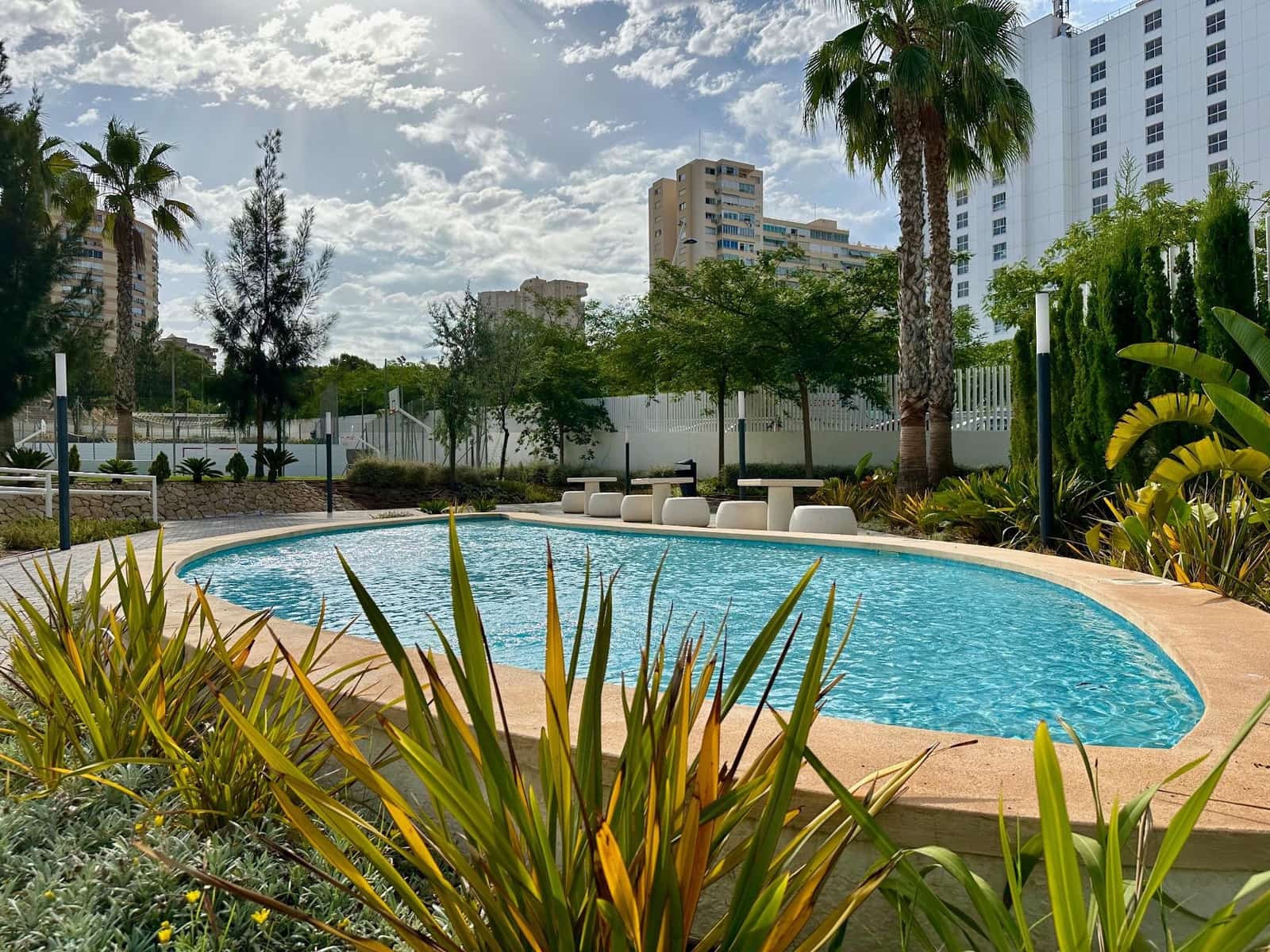 2 sypialnia Apartament do wynajęcia w Benidorm z basenem - 2 350 € (Ref: 8430438)