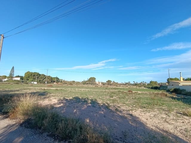 Grunde uden byggetilladelser til salg i Las Bayas, Elche / Elx - € 45.000 (Ref: 8460367)