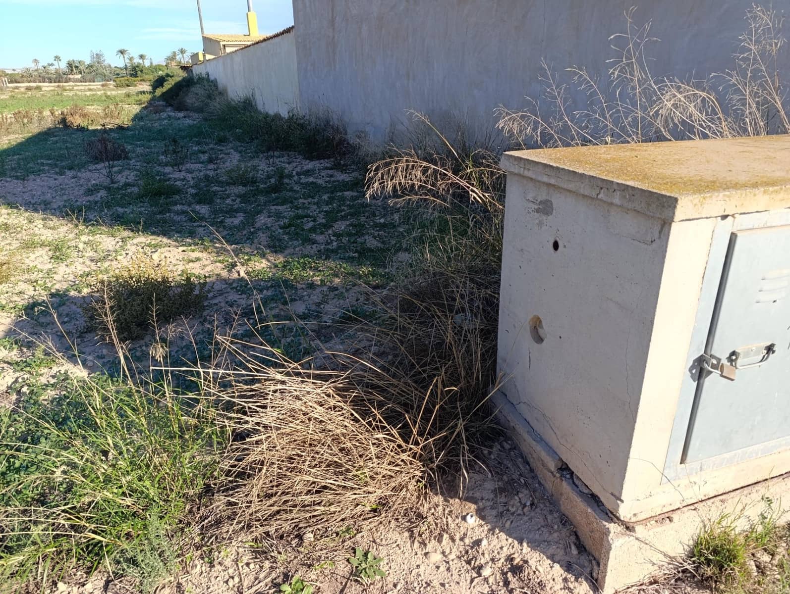 Ubebygd land til salgs i Las Bayas - € 45 000 (Ref: 8460367)