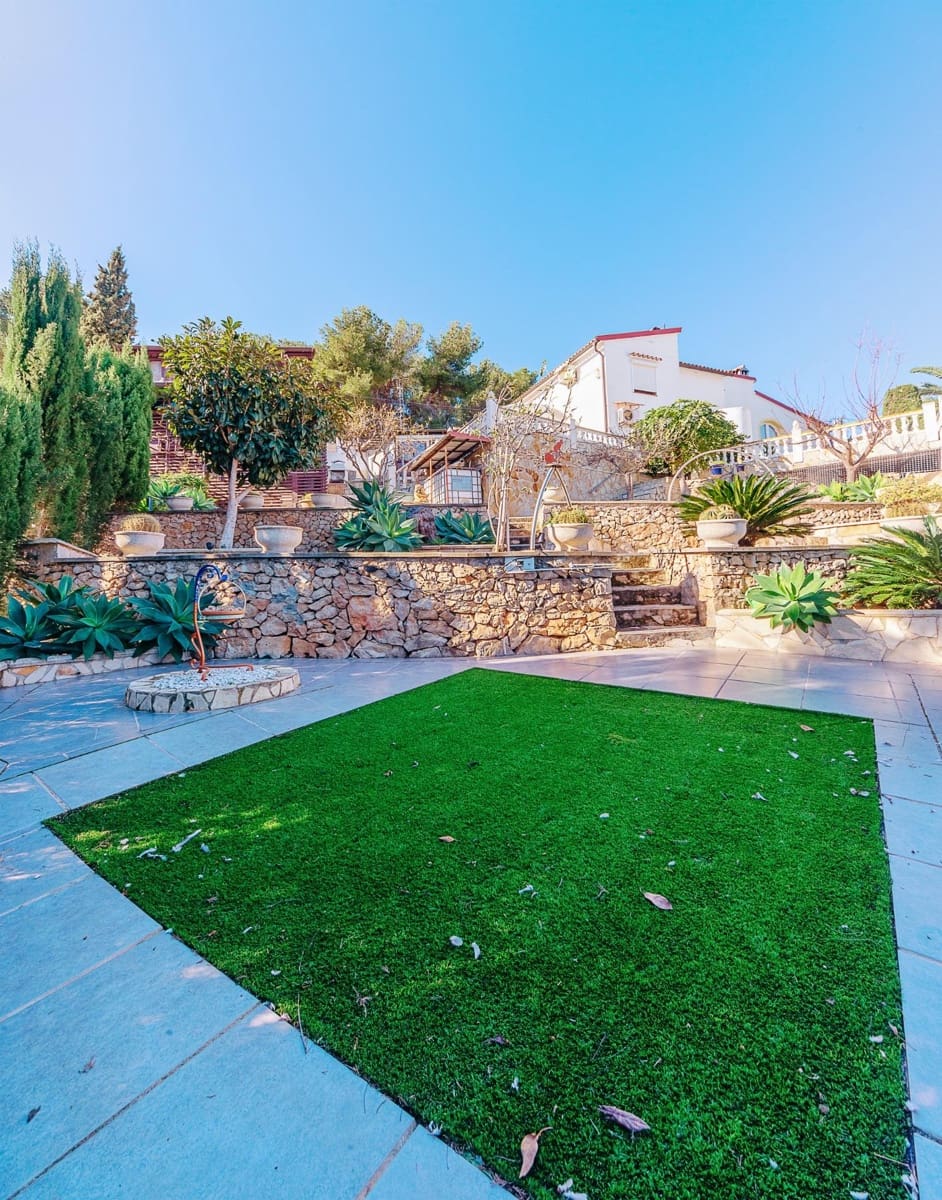 3 soveværelse Villa til salg i Denia med swimmingpool - € 430.900 (Ref: 8479275)