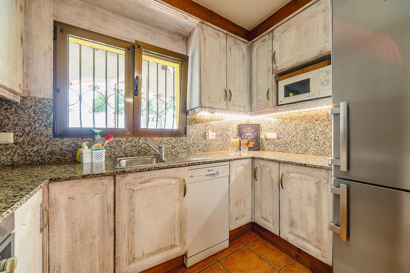 3 soveværelse Villa til salg i Denia med swimmingpool - € 430.900 (Ref: 8479275)