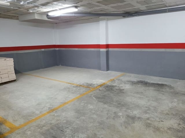 Garasje til salgs i Divina Pastora, Alicante by - € 8 000 (Ref: 8515660)