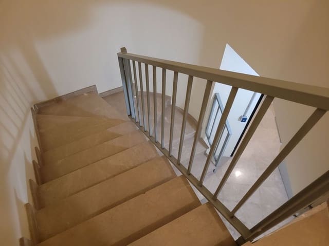 Garasje til salgs i Divina Pastora, Alicante by - € 8 000 (Ref: 8515660)