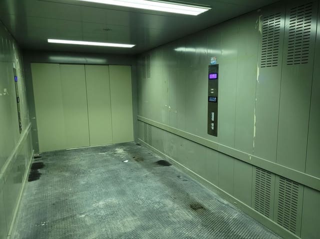 Garasje til salgs i Divina Pastora, Alicante by - € 8 000 (Ref: 8515660)