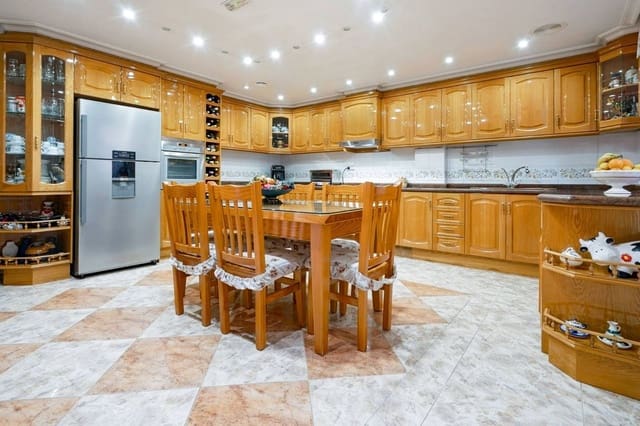 3 sovrum Villa till salu i Callosa de Segura med garage - 369 000 € (Ref: 8515666)