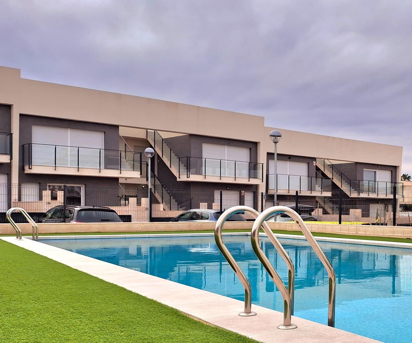 3 soveværelse Semi-Rækkehus til salg i Gran Alacant med swimmingpool - € 270.000 (Ref: 8515703)