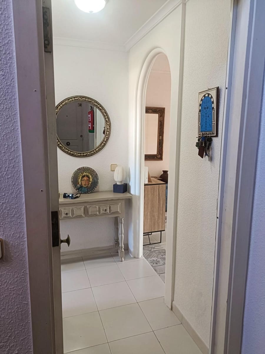 2 makuuhuone Kattohuoneisto vuokrattavana paikassa Arenal - 750 € (Ref: 8529698)